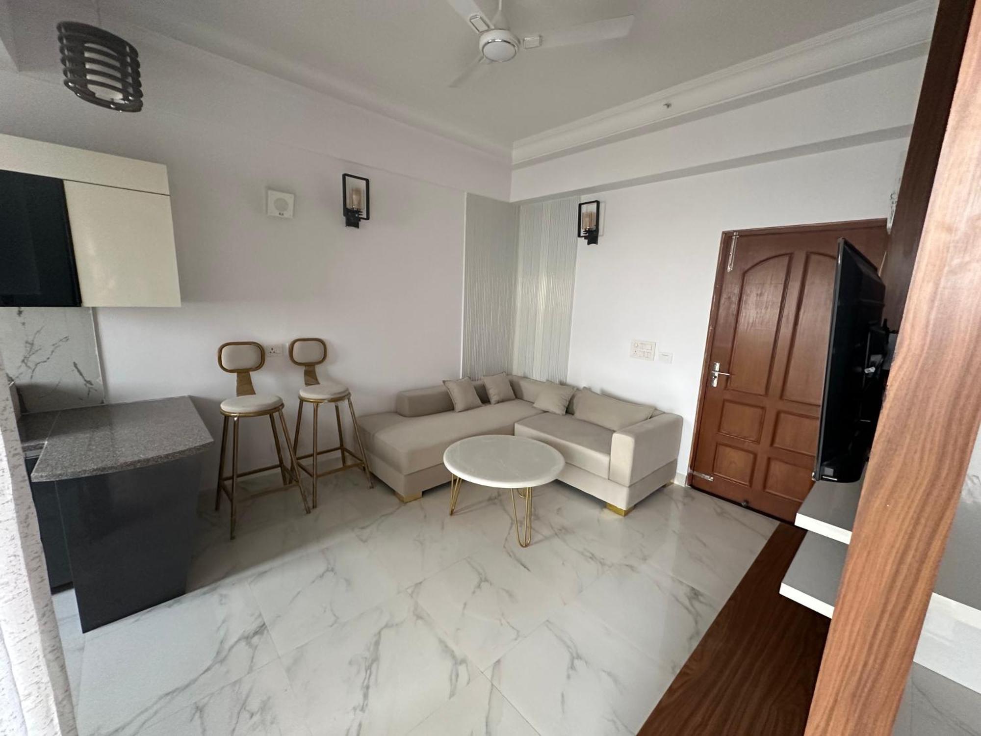 Prostay Studio Prc Greater Noida Exterior photo